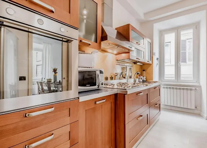 Casa Del Borgo Elegant Apartment 200 M From The Vatican 8/Pax